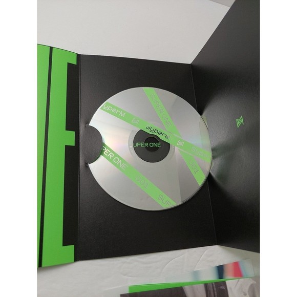 SuperM Super One 001 1st Album Taeyong card CD Set K Pop Pre-owned Read - Picture 7 of 12